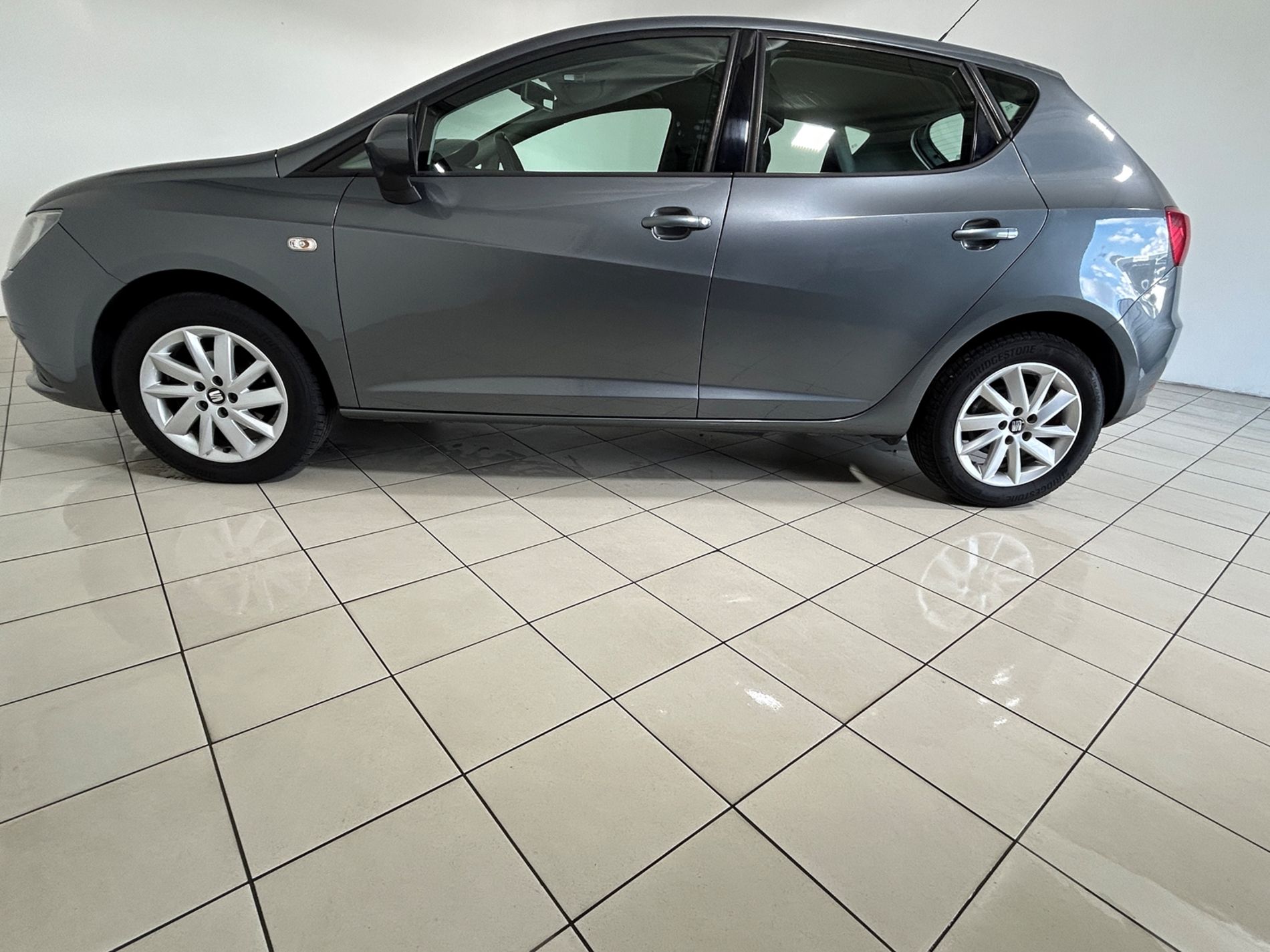 Seat Ibiza 5p 1.2 tdi cr Style - Autoviemme